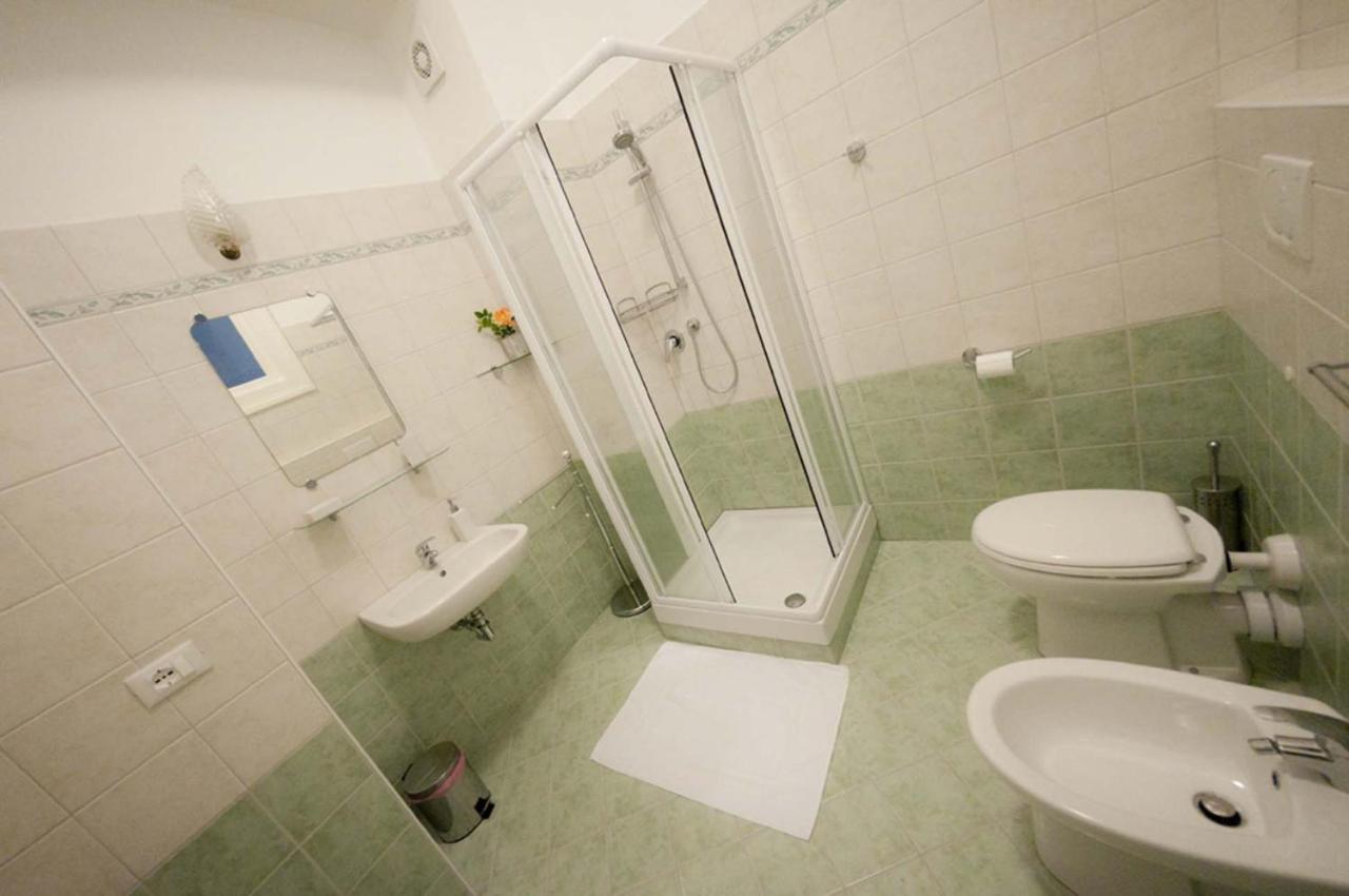 Domus Liberta - Boutique Rooms Trieste Exterior foto